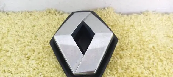 Renault Modus Manufacturer badge logo/emblem 8200259267