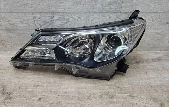 Toyota RAV 4 (XA50) Headlight/headlamp W0836