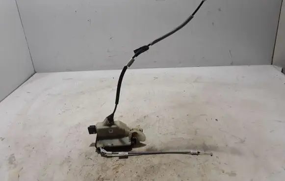 Citroen DS5 Front door lock 9686919280