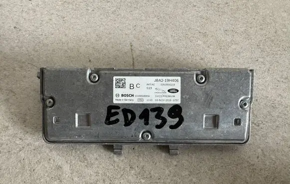 Windshield/windscreen camera