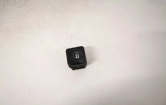 BMW 5 E39 Central locking switch button 8360828