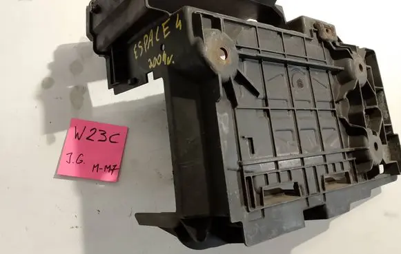 Renault Espace IV Battery box tray 7971315646