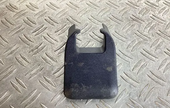 Lexus RX 450H Rear seat rail trim cover 7215748130
