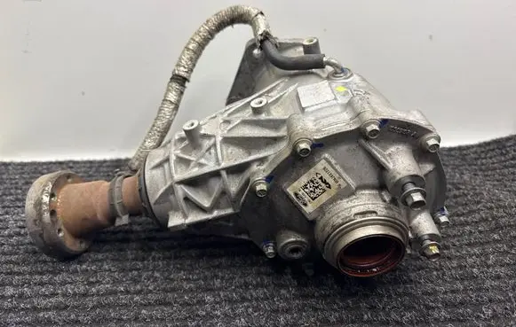 Gearbox transfer box case
