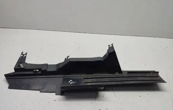 Renault Scenic II - Grand scenic II Intercooler air guide/duct channel 8200158159