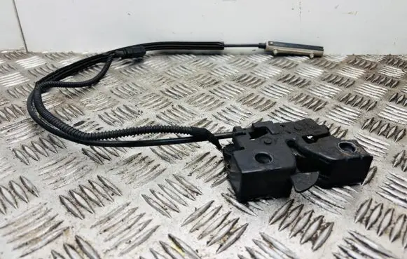 Volkswagen Golf VII Engine bonnet/hood lock/catch 5G2823509F