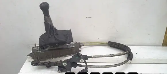 Seat Ibiza III (6L) Gear shifter/selector 6q0711049bc