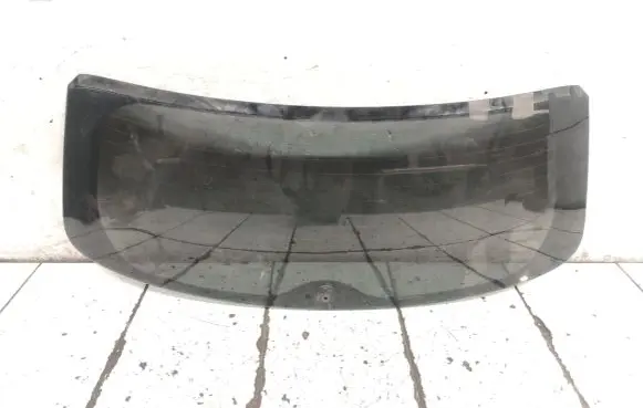 Toyota Avensis T270 Rear windscreen/windshield window 