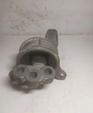 Opel Zafira A Engine mount bracket 90576148 90576049 90575772