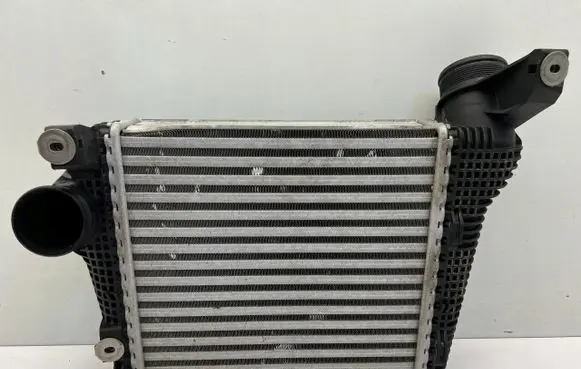 Porsche Macan (95B) Intercooler radiator 95B145804E