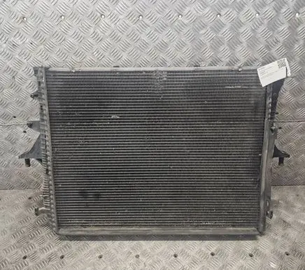 Audi Q7 4L Coolant radiator 7L6121253B