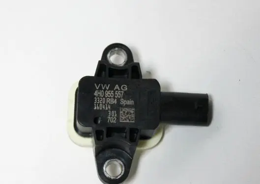 Audi A6 S6 C7 4G Airbag deployment crash/impact sensor 4H0955557