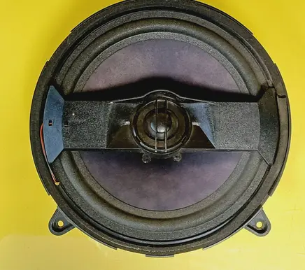 Audi A4 S4 B5 8D Front door speaker 8D9035412B