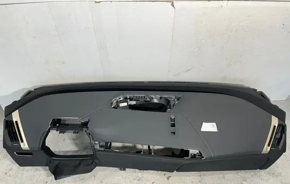 BMW iX Dashboard 