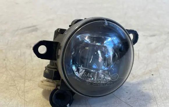 Polestar 2 Front fog light 31689174