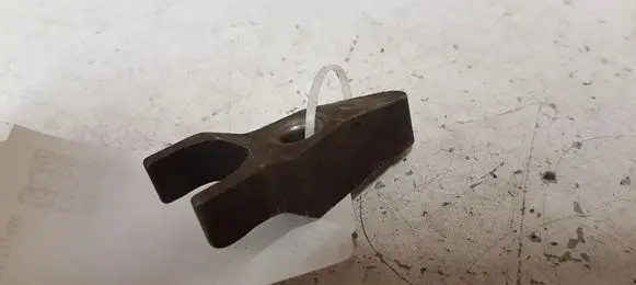 Toyota Avensis T250 Fuel Injector clamp holder