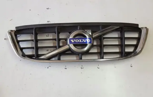 Volvo XC60 Front bumper upper radiator grill 31284337