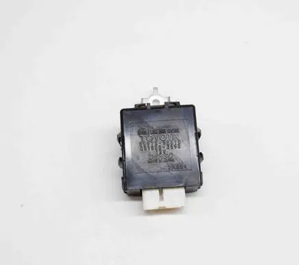 Lexus RX XU10 Door central lock control unit/module 0515003690 8597048010