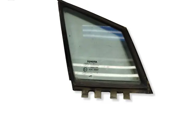 Toyota Corolla Verso AR10 Front door vent window glass four-door 681250F010