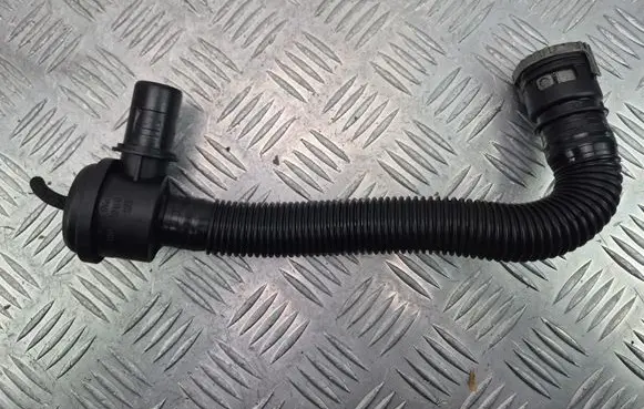 BMW 3 E90 E91 Engine coolant pipe/hose 090152061