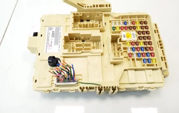 Hyundai Kona I Fuse module 91950K4020