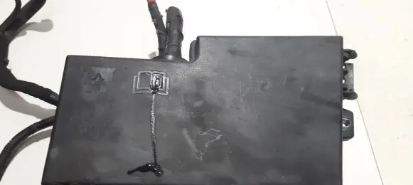 Volvo C30 Fuse box set 8688040 518818000