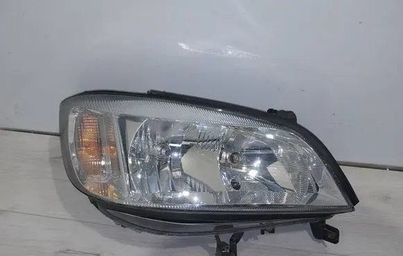 Opel Zafira A Headlight/headlamp 67716829 087454DX 02A0101