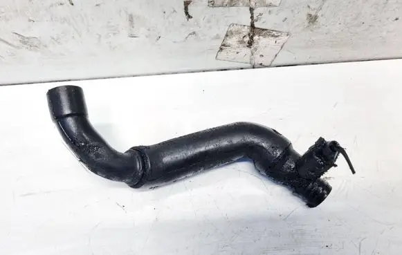 Mercedes-Benz Vito Viano W639 Breather hose/pipe a6110100082