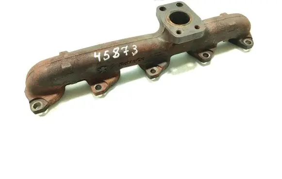 Peugeot 2008 II Exhaust manifold