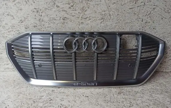 Audi e-tron Front bumper upper radiator grill 4KE853651