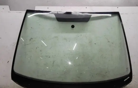 Skoda Octavia Mk2 (1Z) Front windscreen/windshield window 