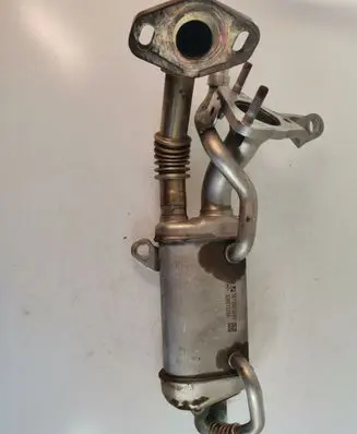 Renault Trafic III (X82) EGR valve cooler 147350364R