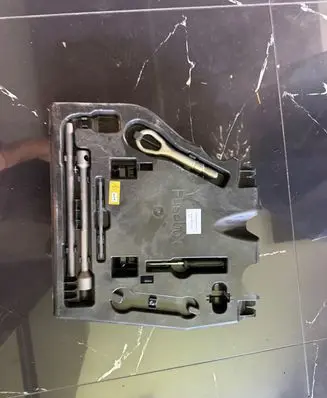 Mercedes-Benz Sprinter W907 W910 Tool set A9070023599