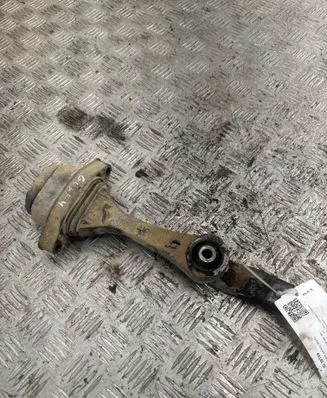 Volkswagen Golf IV Gearbox mount