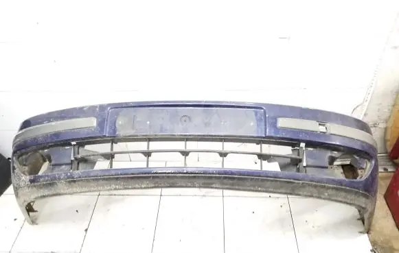 Renault Laguna II Front bumper 8200008270