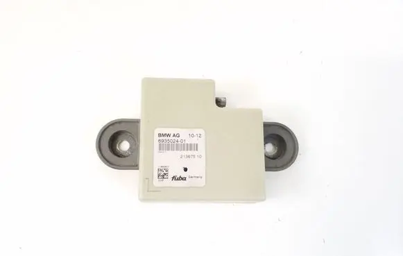 BMW 5 F10 F11 Aerial antenna amplifier 6935024