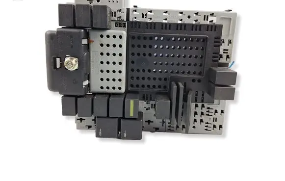 Volvo S40, V40 Fuse box set 8676284 8645716