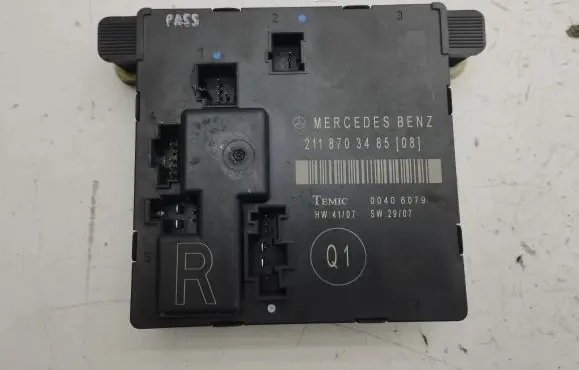 Mercedes-Benz E W211 Door control unit/module 2118703485
