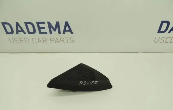 Opel Insignia A Other front door trim element 360583280 DS15