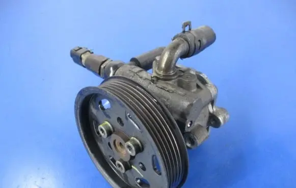 Skoda Octavia Mk1 (1U) Power steering pump 1J0422154B