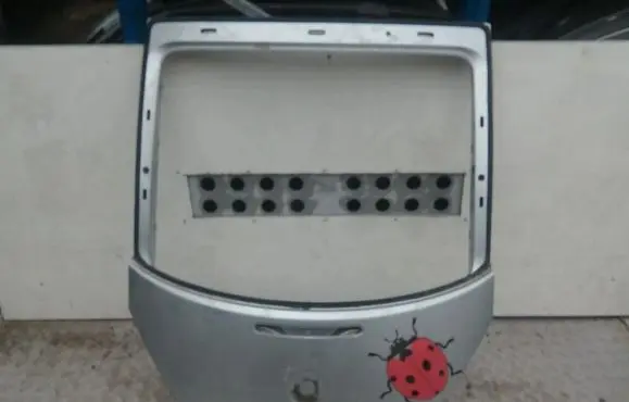 Volkswagen New Beetle Tailgate/trunk/boot lid