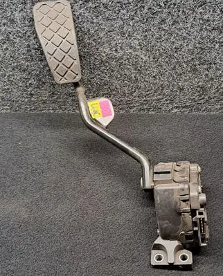 Audi A4 S4 B6 8E 8H Accelerator throttle pedal 8E2721523E