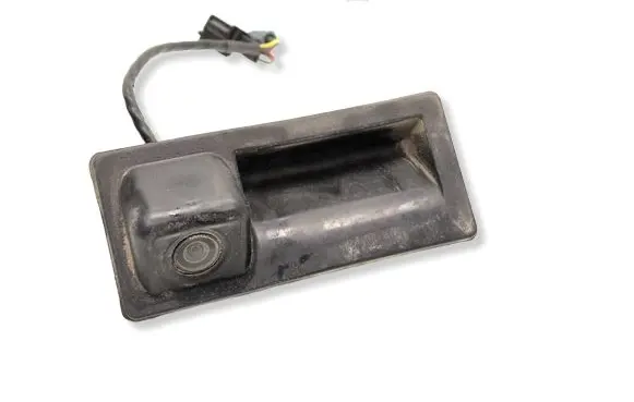 Volkswagen PASSAT B7 Tailgate handle with camera 3C9827566A
