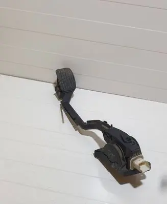 Peugeot 607 Accelerator throttle pedal 9651510780 0280755005 F00C3E2429