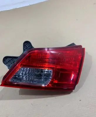 Subaru Outback Tailgate rear/tail lights 13220072