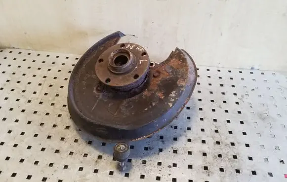 Audi A8 S8 D2 4D Rear wheel hub