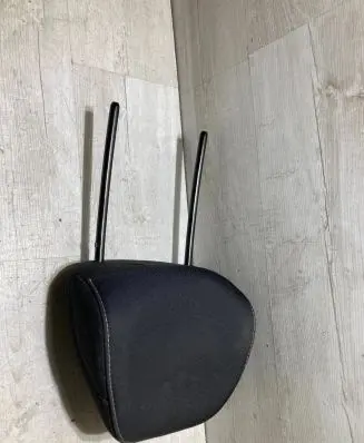 Renault Megane IV Front seat headrest 