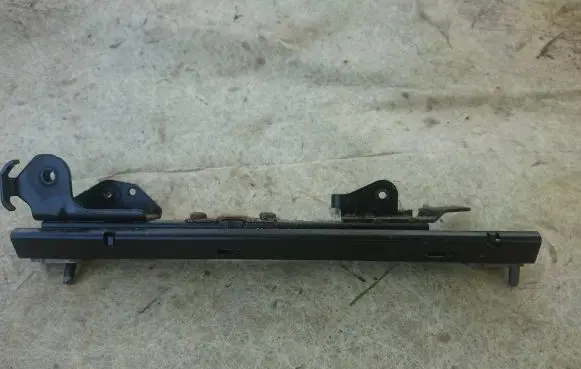 Jaguar XF Front passenger seat rail C517252FV 0058250RS