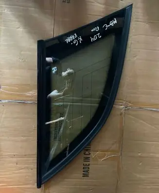 Mercedes-Benz C W204 Rear side window