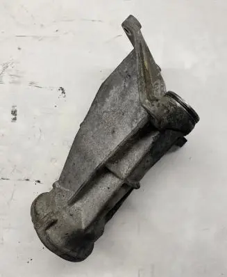 BMW 5 F10 F11 Driveshaft support bearing bracket 760069103